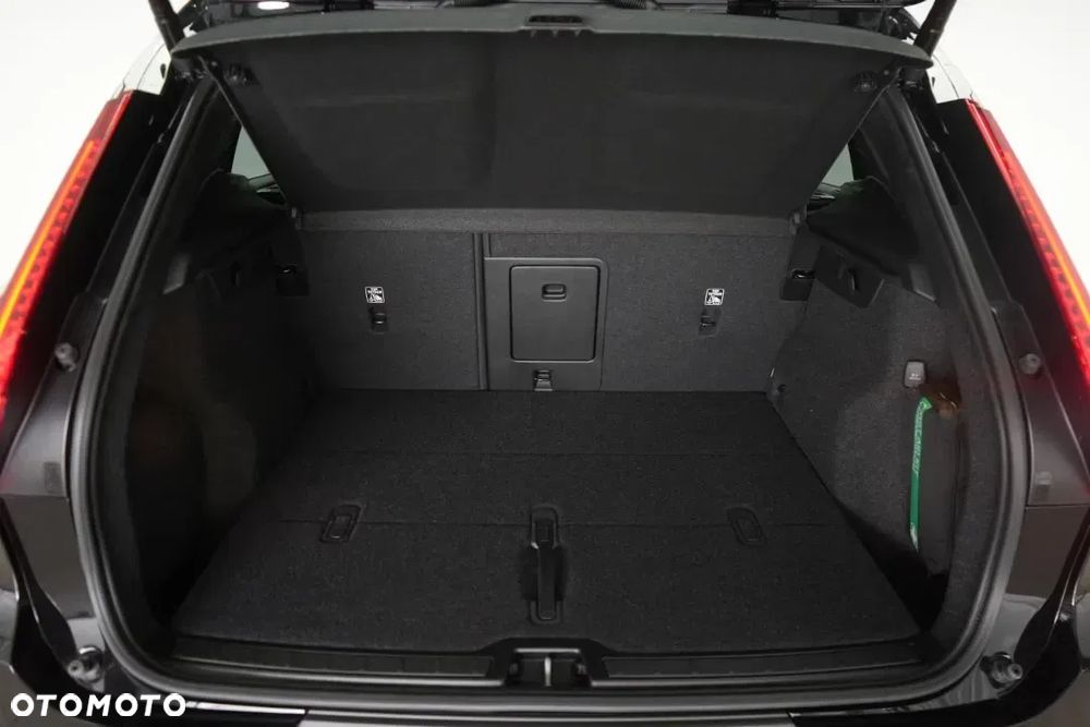 Volvo XC 40 B3 Core - 23