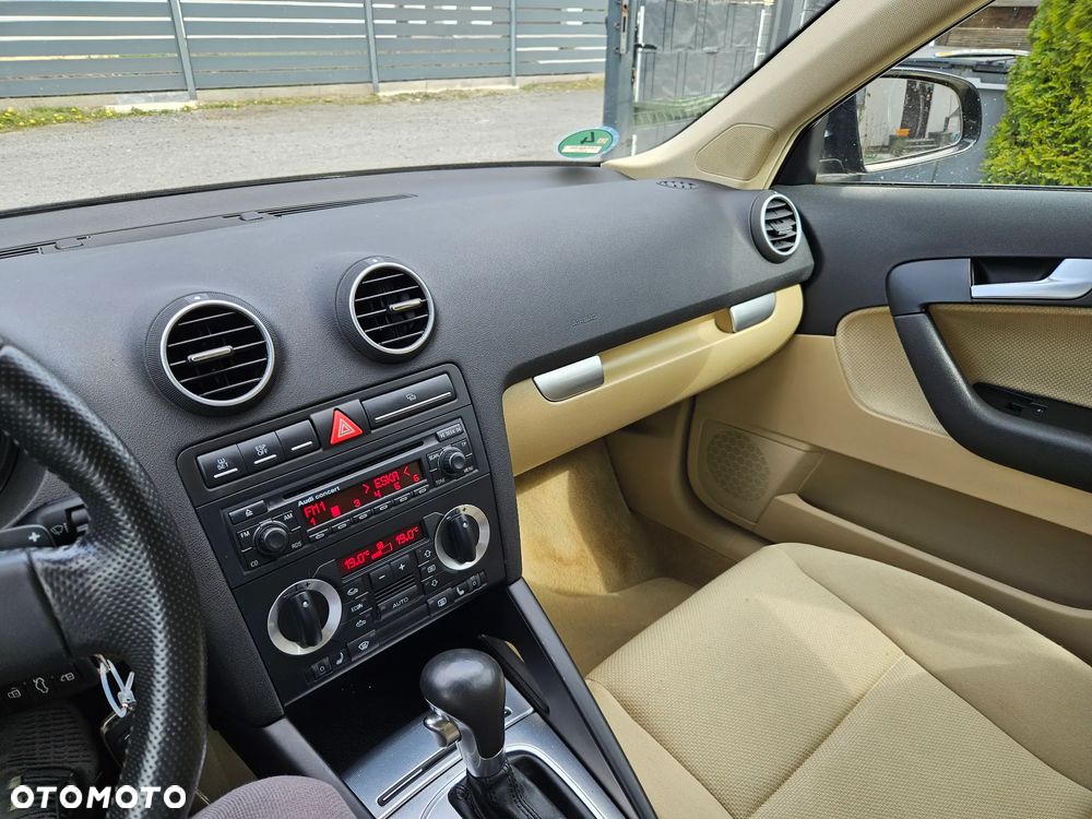 Audi A3 Sportback 2.0 TDI DPF (DSG) S tronic Ambition - 16