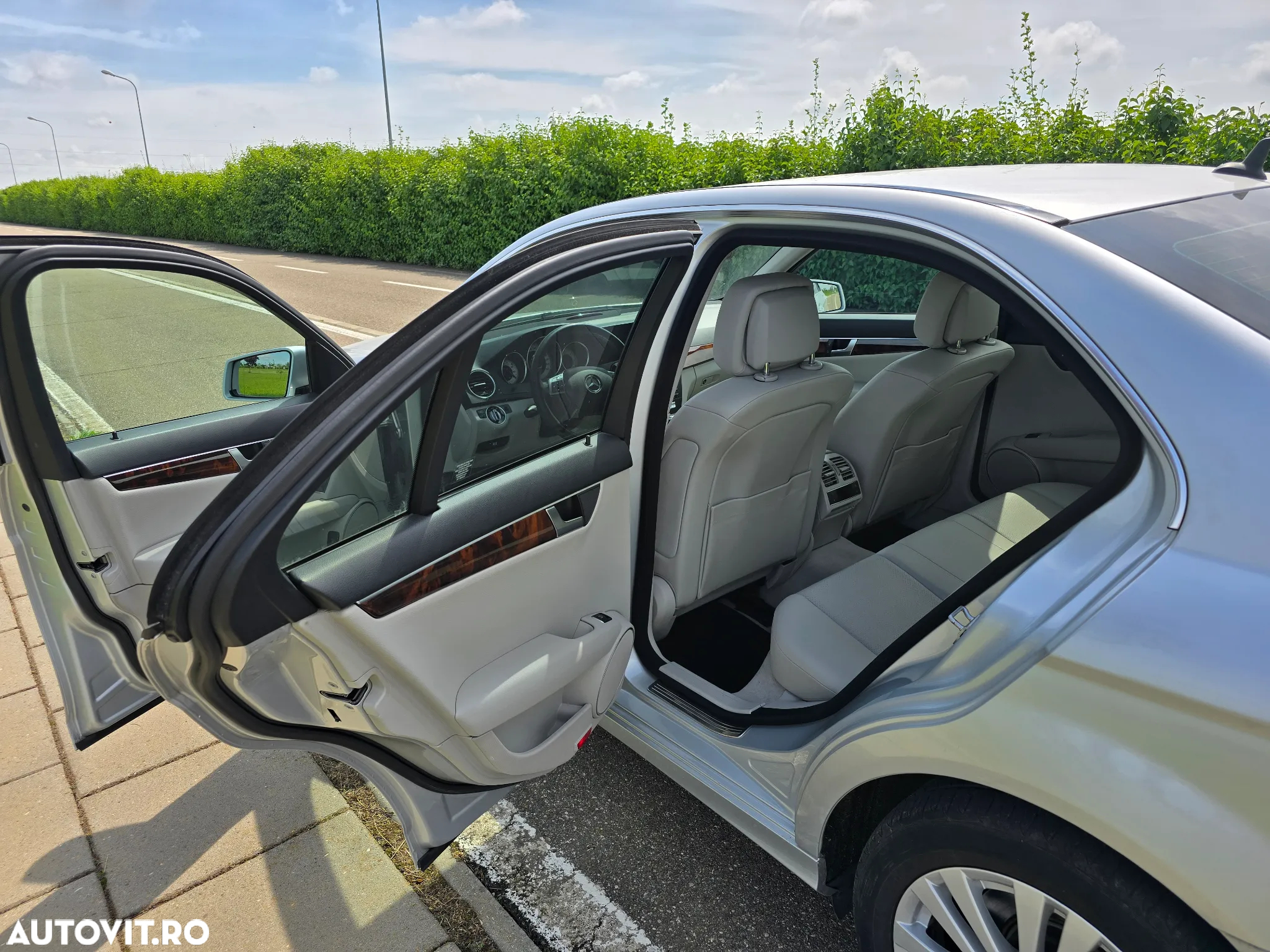 Mercedes-Benz C 220 CDI BlueEFFICIENCY - 18