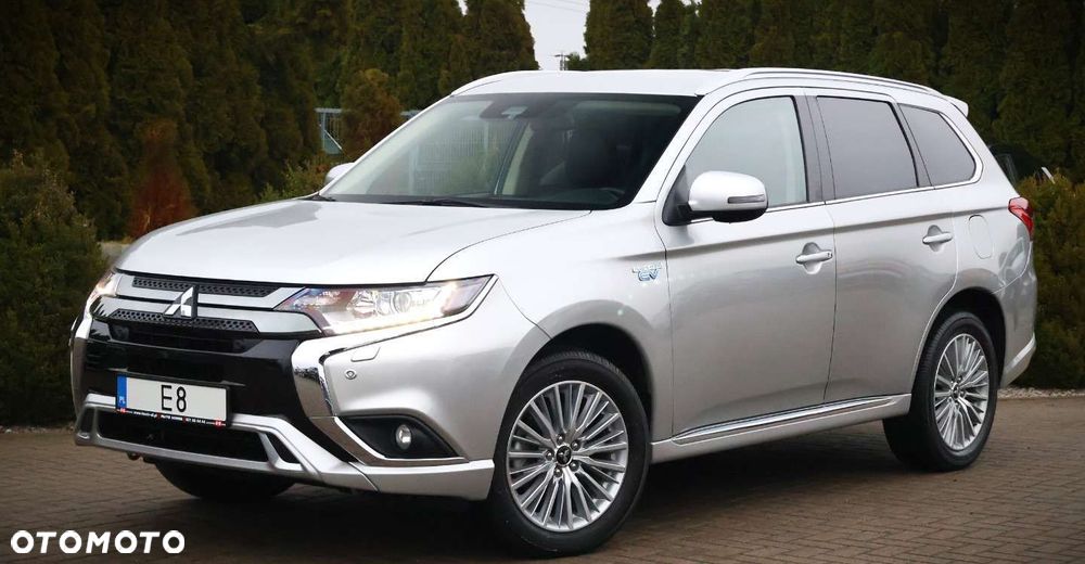 Mitsubishi Outlander - 9