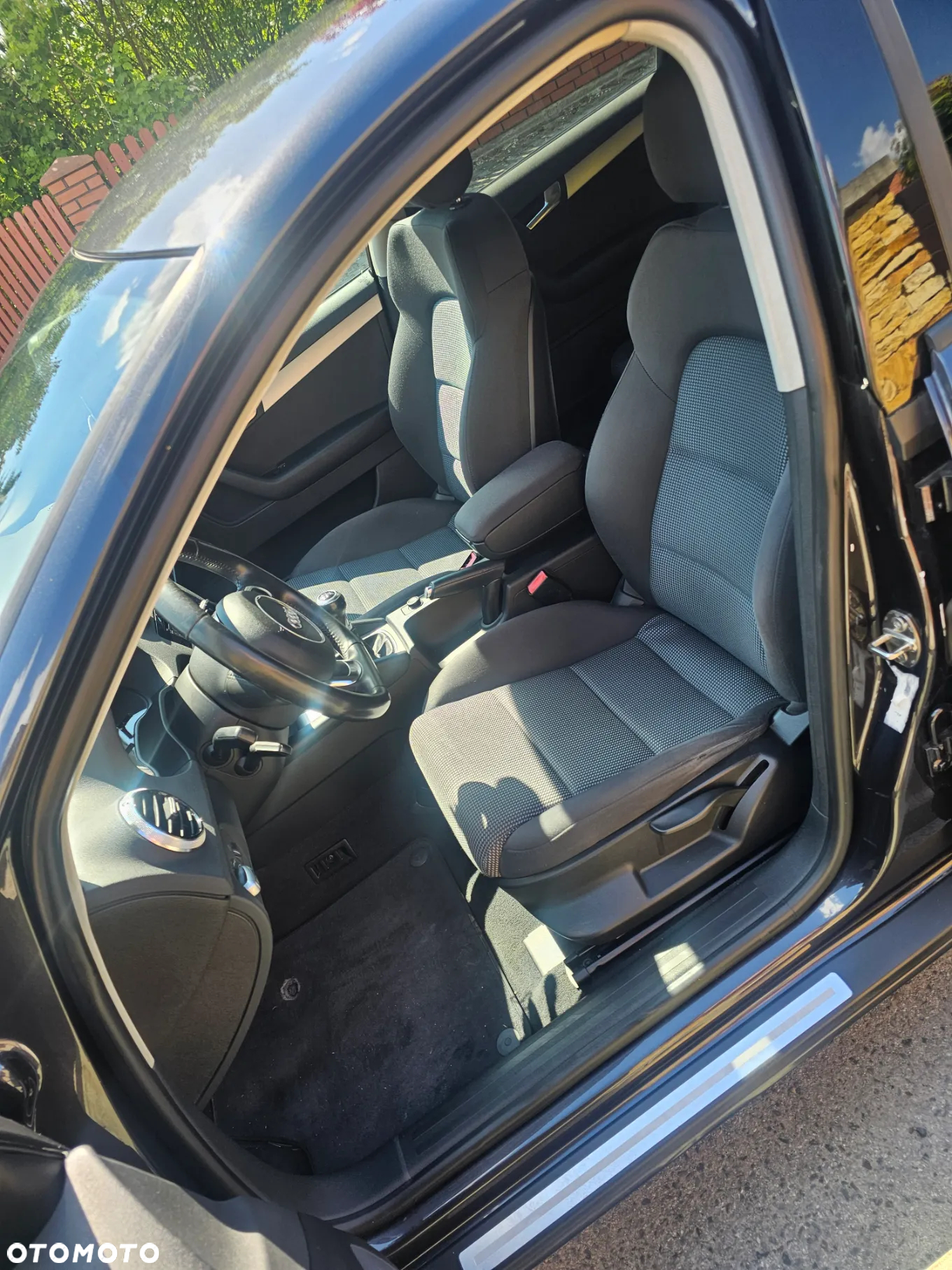 Audi A3 ver-1-4-tfsi-sportback-attraction - 32