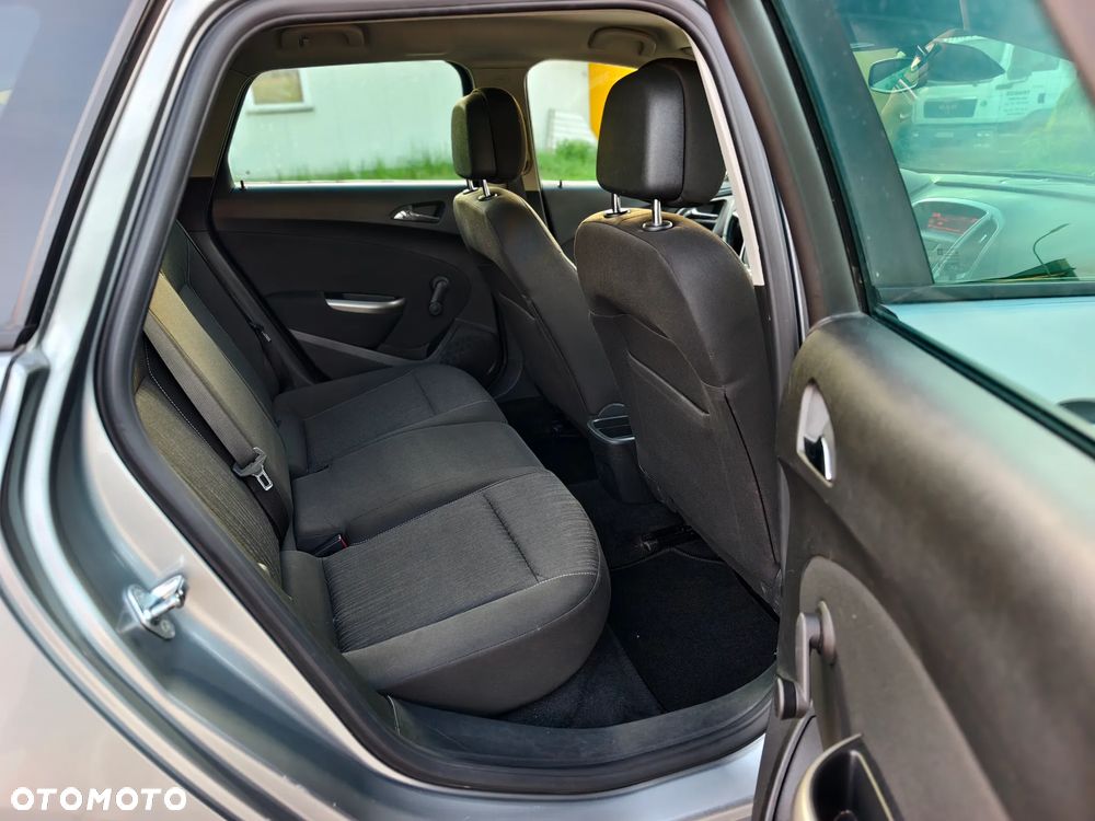 Opel Astra 1.4 ecoFLEX - 21