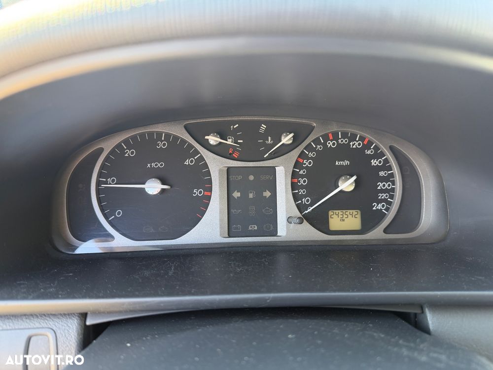 Renault Laguna Estate 1.9 dCi Expression - 10