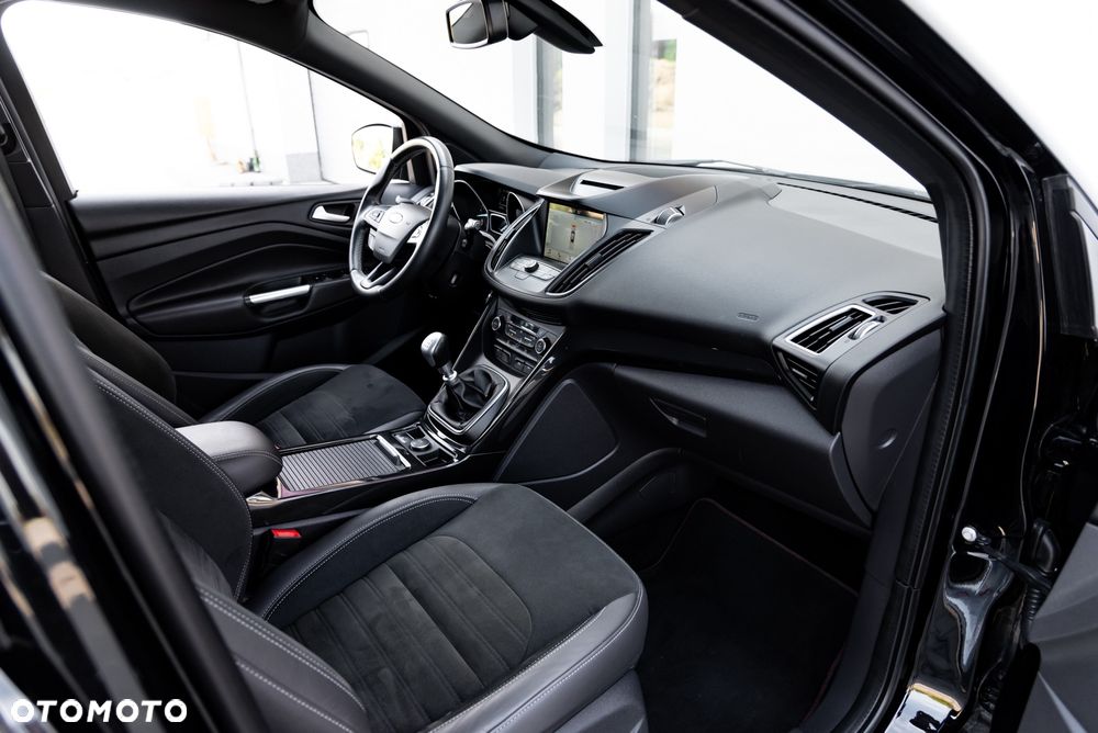 Ford Kuga 1.5 EcoBoost FWD Titanium ASS - 24