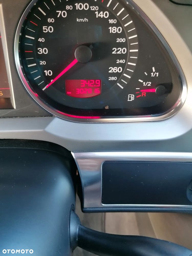 Audi A6 Avant 2.7 TDI Multitronic - 23