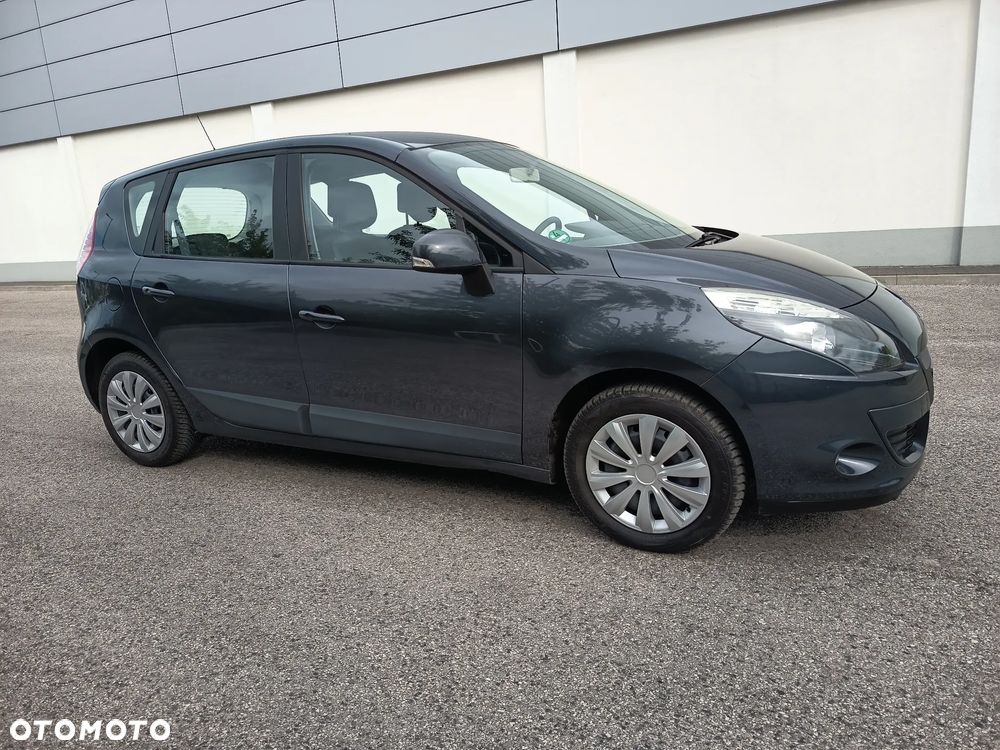Renault Scenic 1.6 16V 110 TomTom Edition - 9