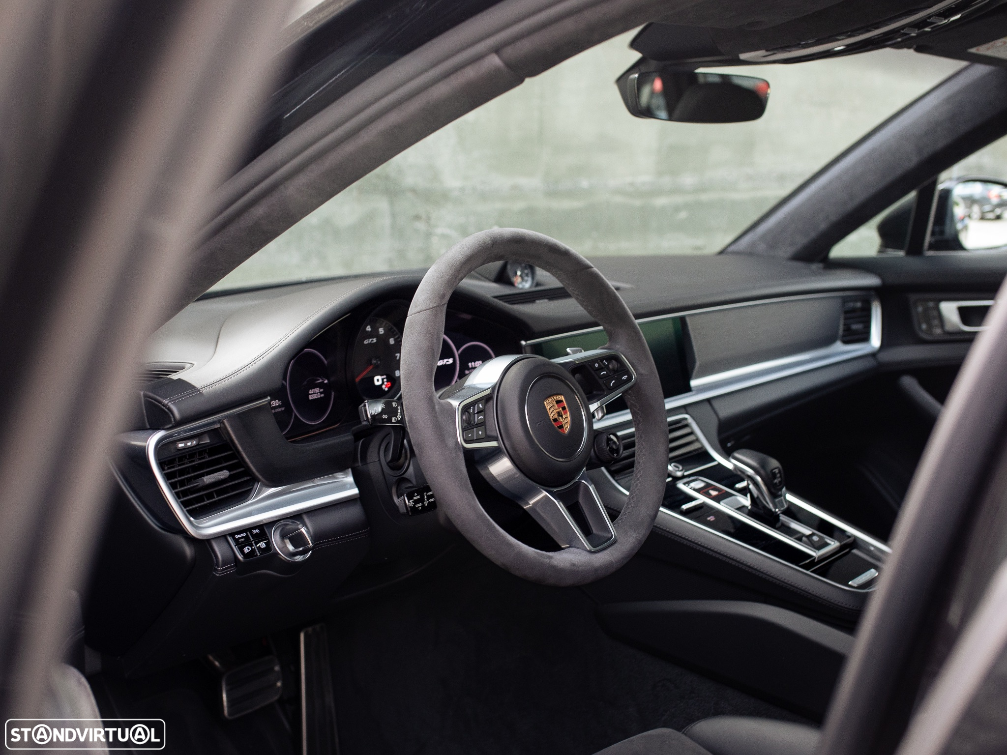 Porsche Panamera Sport Turismo GTS - 28