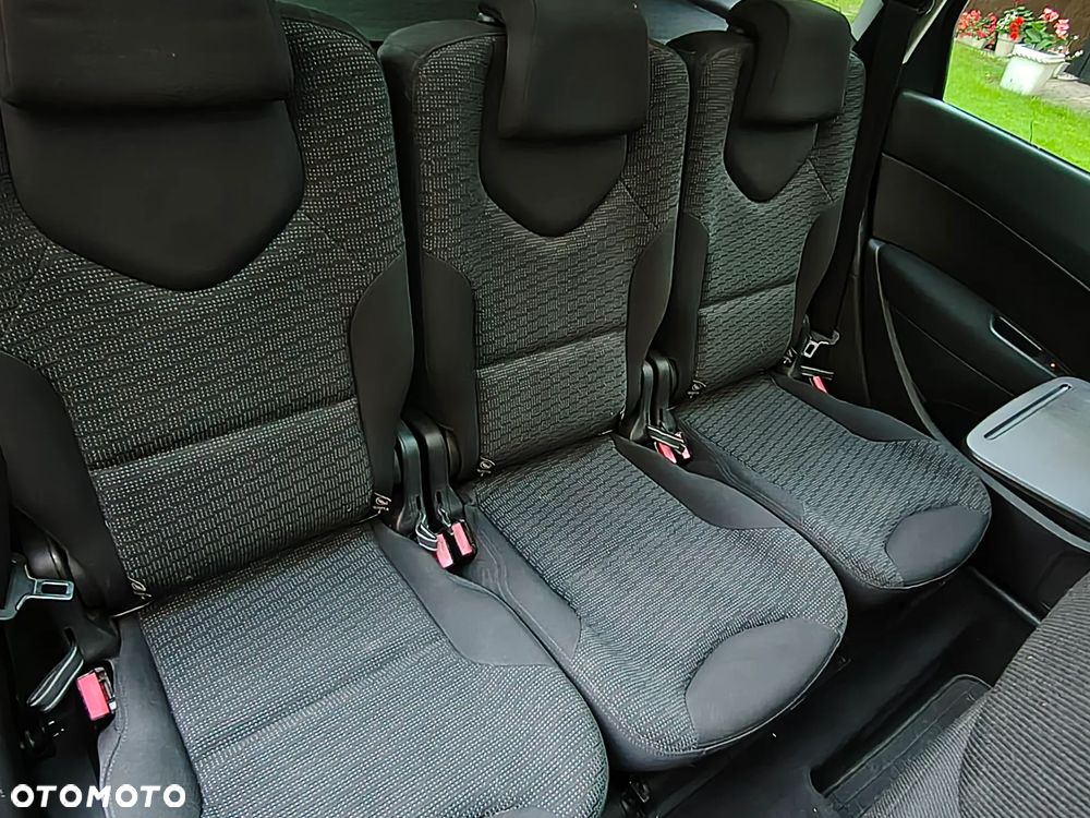 Peugeot 308 1.6 HDi Premium - 24