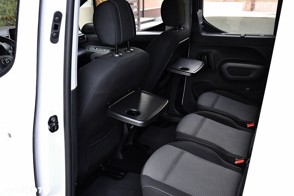 Toyota Proace City Verso 1.2 Turbo L1 Team Deutschland - 8