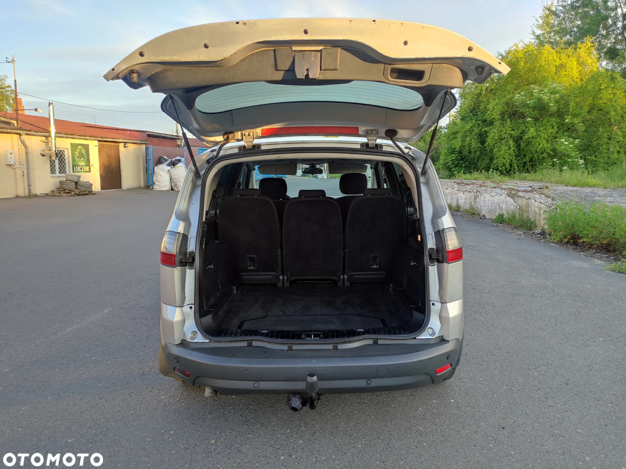 Ford S-Max - 9