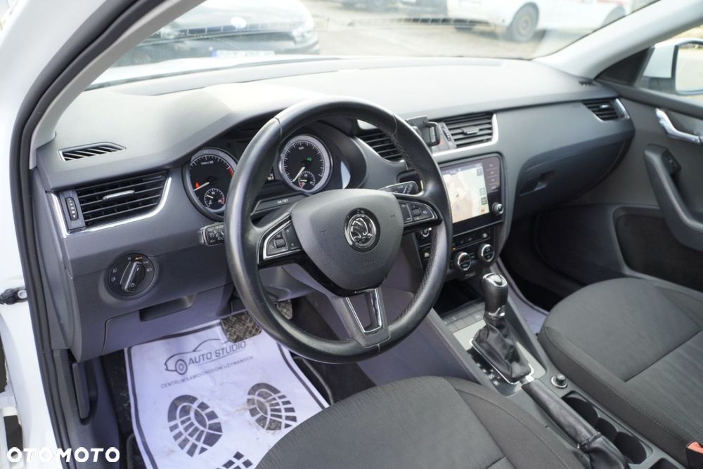 Skoda Octavia 1.5 TSI ACT DSG Clever - 9