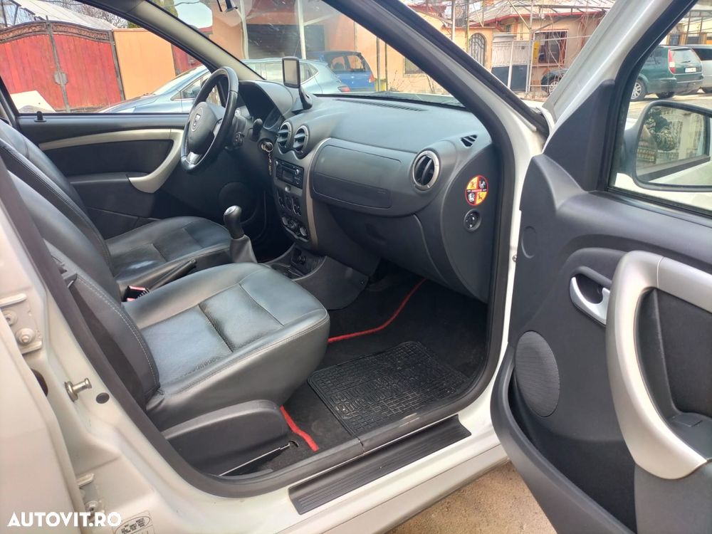 Dacia Duster 1.6 4x2 Laureate - 5