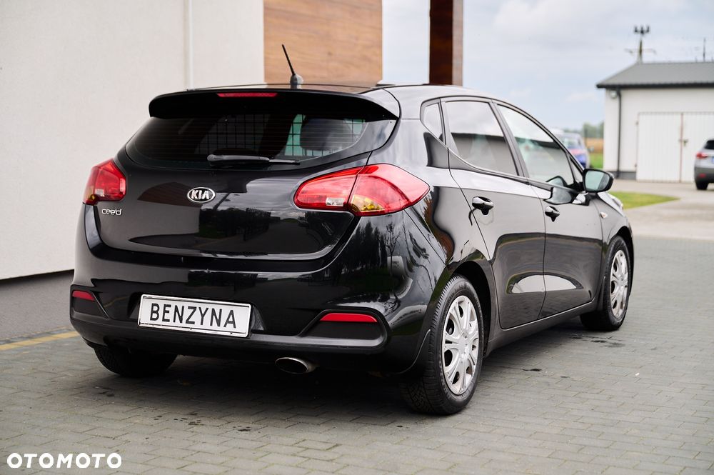 Kia Ceed - 14