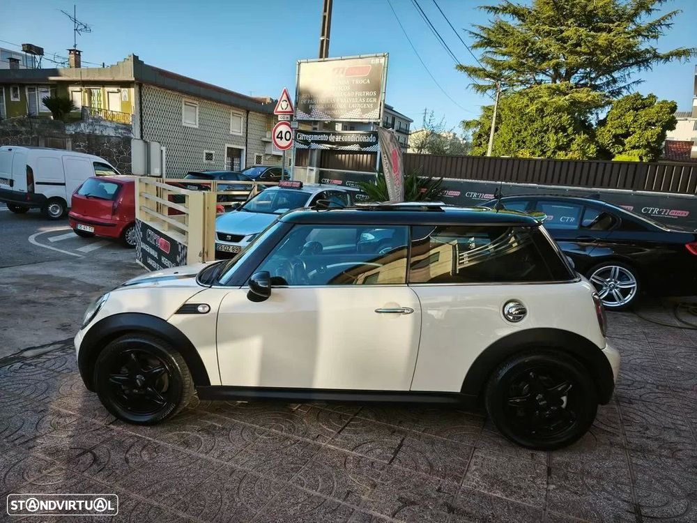 MINI 3 Portas Cooper D - 12