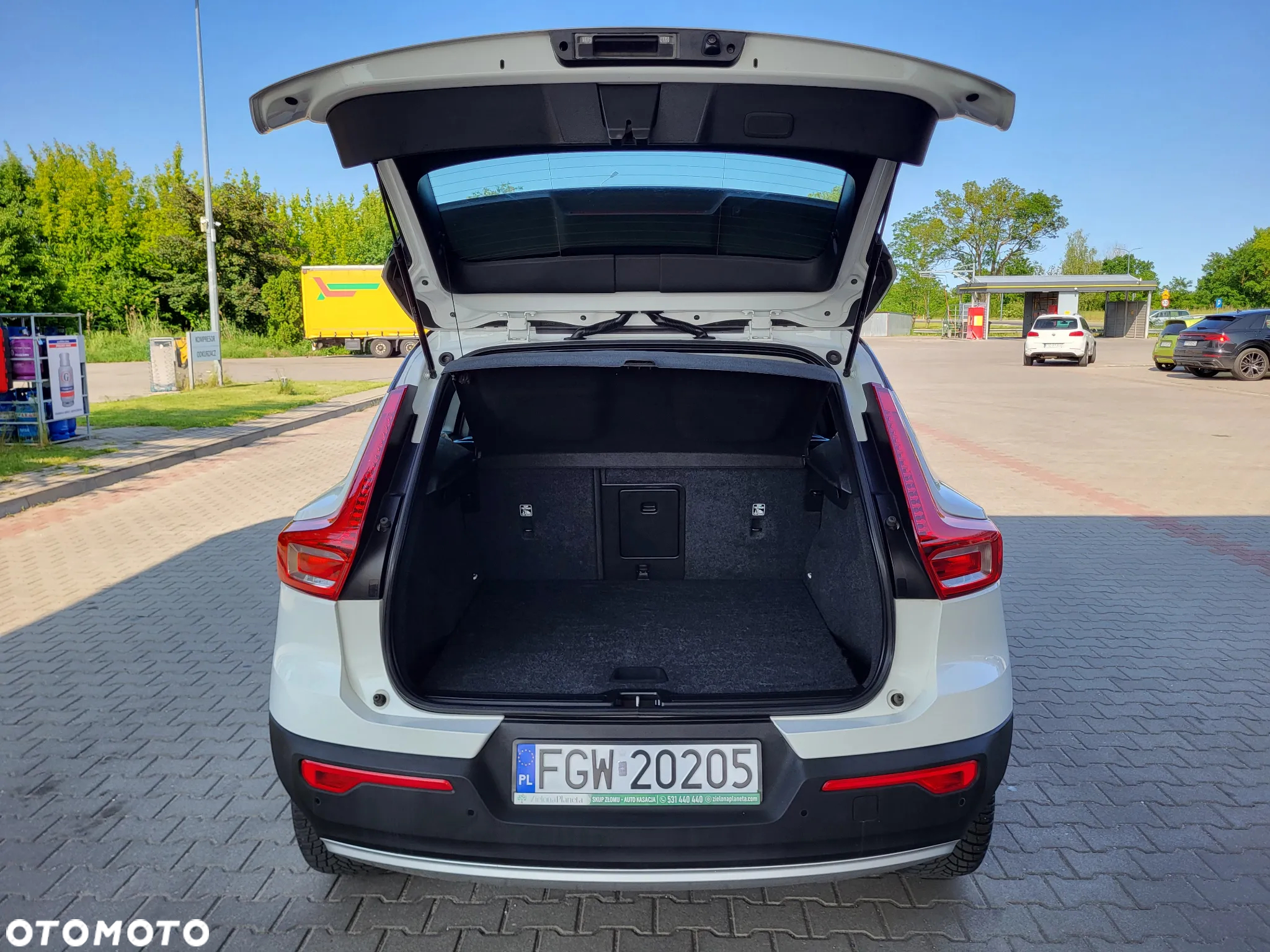 Volvo XC 40 T3 Momentum - 35