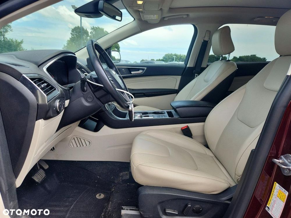 Ford Edge - 7
