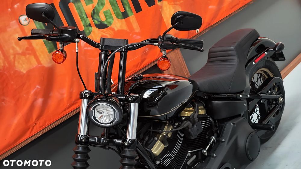 Harley-Davidson Softail Street Bob - 19