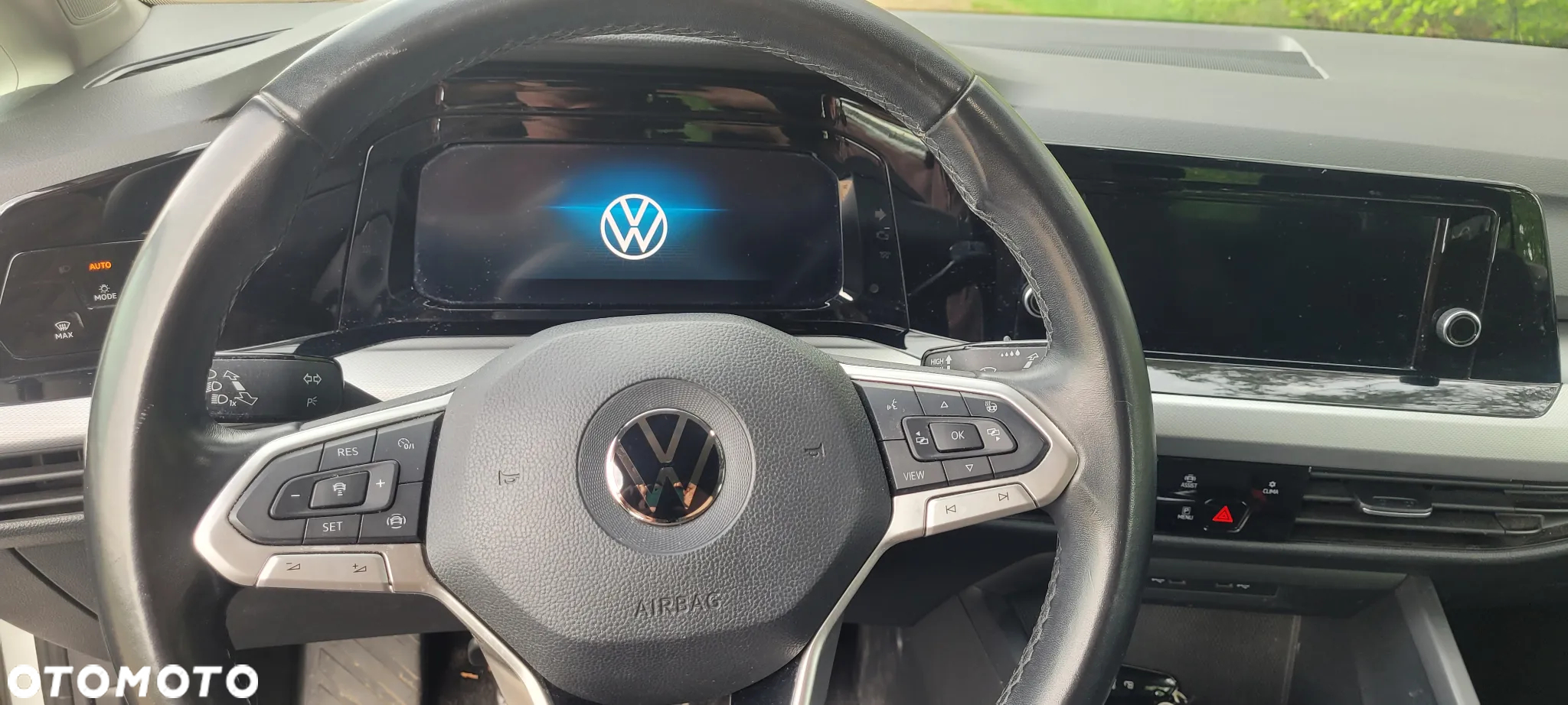 Volkswagen Golf VIII 1.0 TSI Life - 3