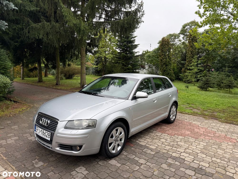 Audi A3 Sportback - 1