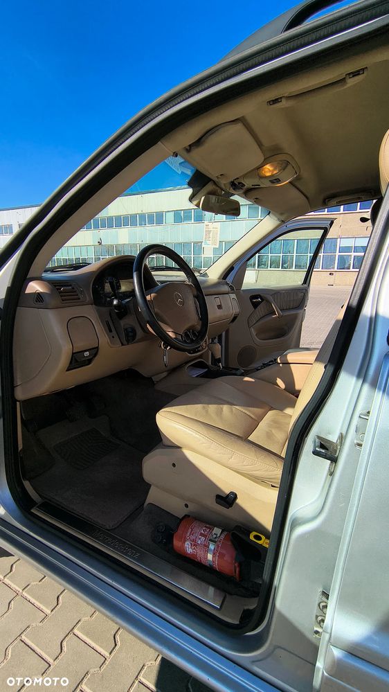 Mercedes-Benz ML - 11