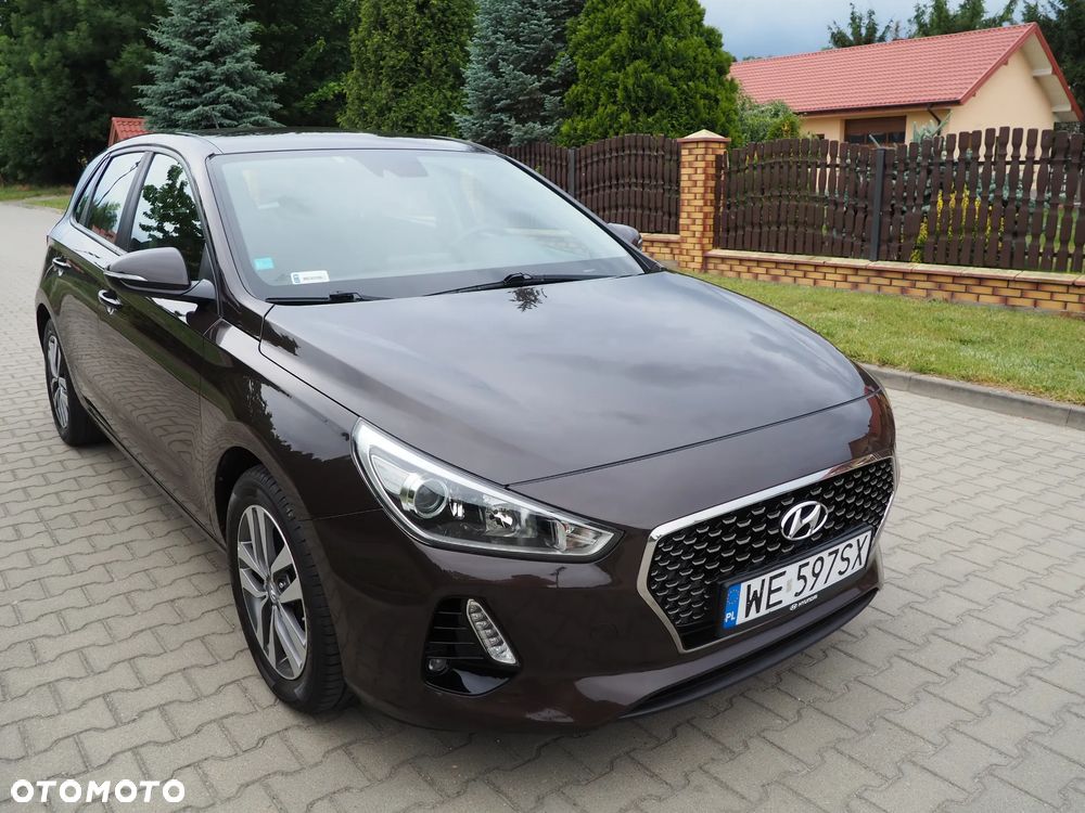 Hyundai i30 1.6 D Comfort - 22