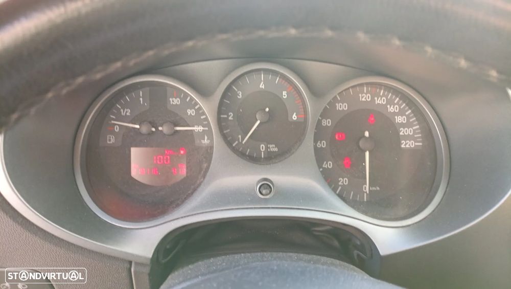 SEAT Leon 1.9 TDI DPF Ecomotive Style - 19