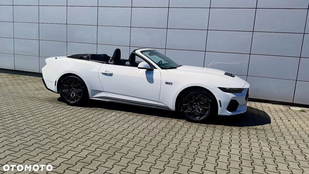 Ford Mustang - 33
