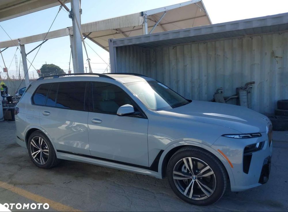 BMW X7 - 8