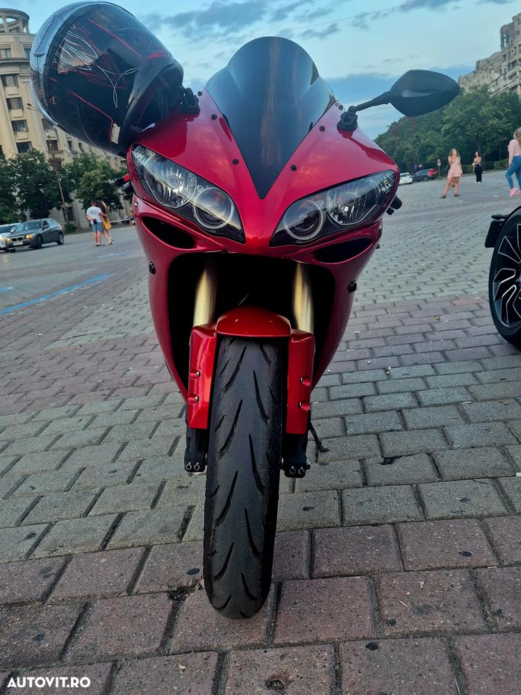 Yamaha R1-Z - 3