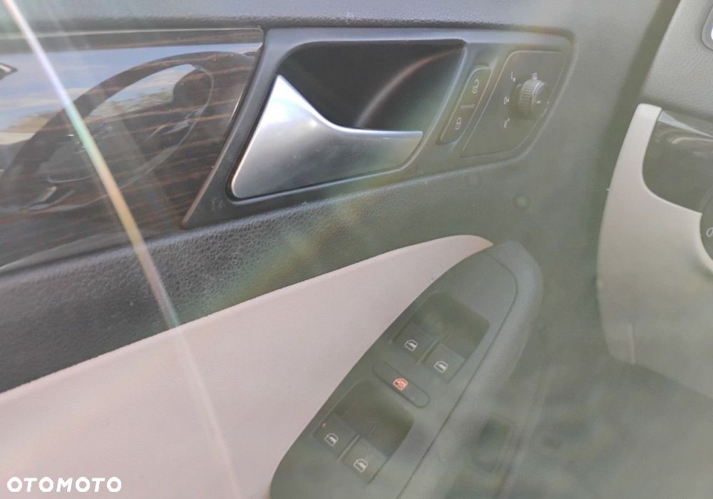 Volkswagen Jetta - 11