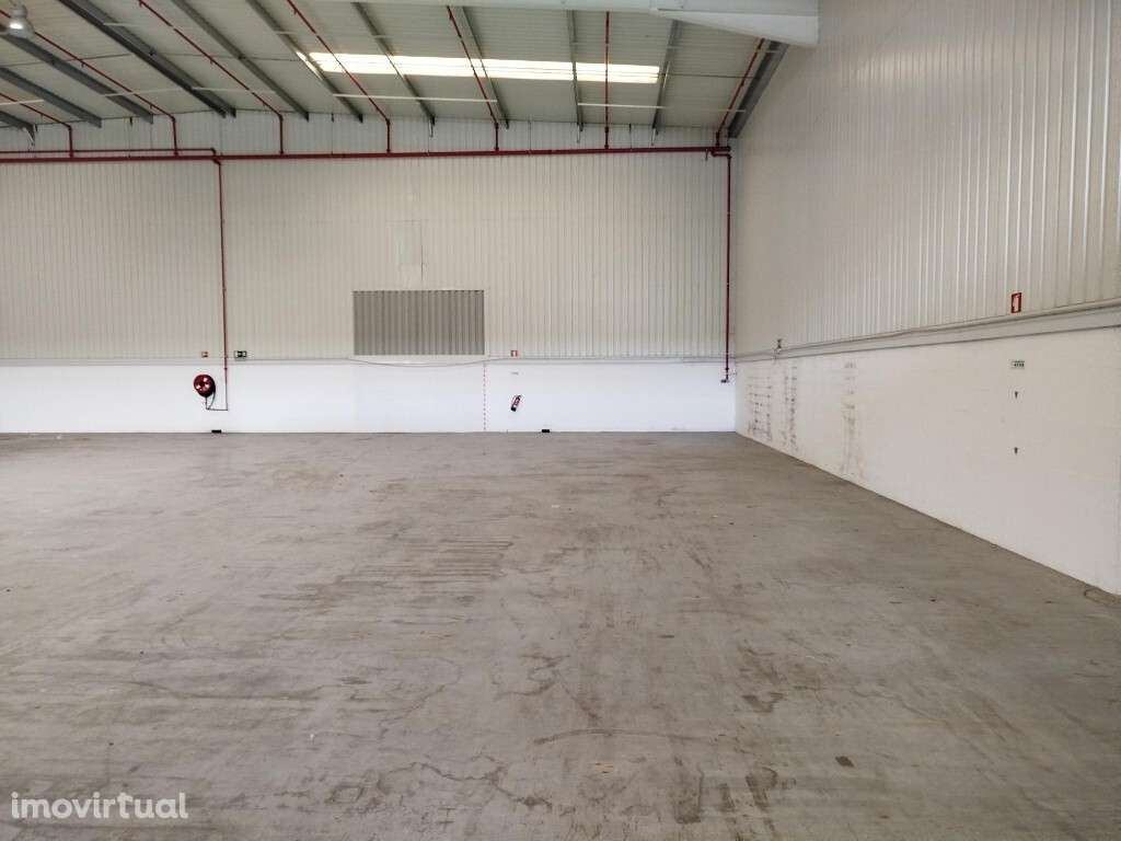 Armazém para arrendar em Benavente - Grande imagem: 2/12