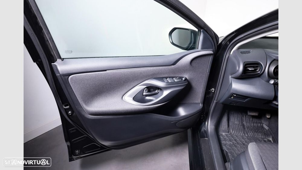 Toyota Yaris - 6