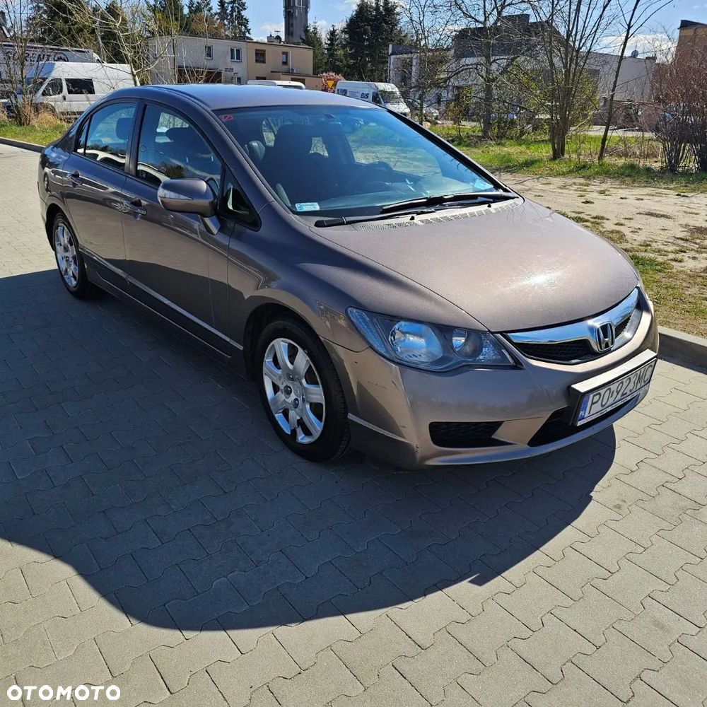Honda Civic 1.8 Comfort - 1