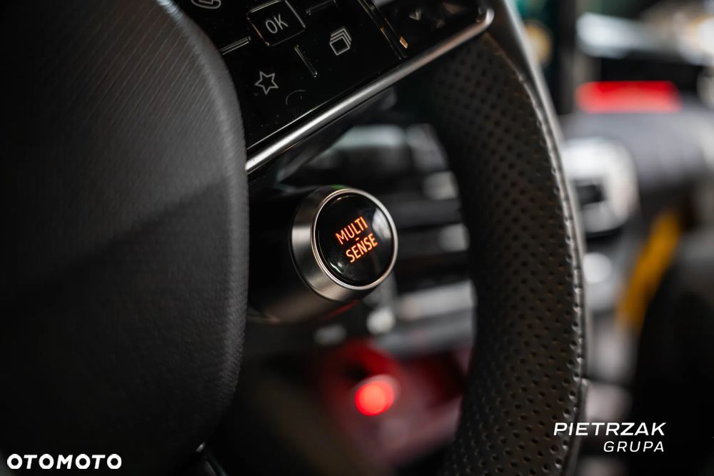 Renault 5 40kWh Urban Range Techno - 11