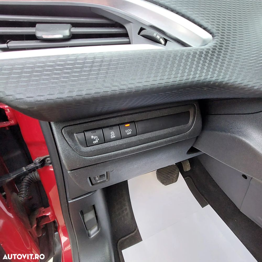 Peugeot 2008 PureTech 110 Stop&Start EAT6 Allure - 14