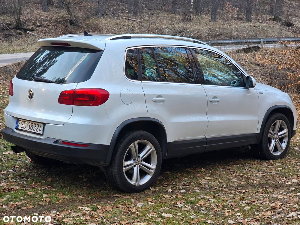 Volkswagen Tiguan 2.0 TDI DPF BlueMotion Technology Lounge Sport & Style - 2