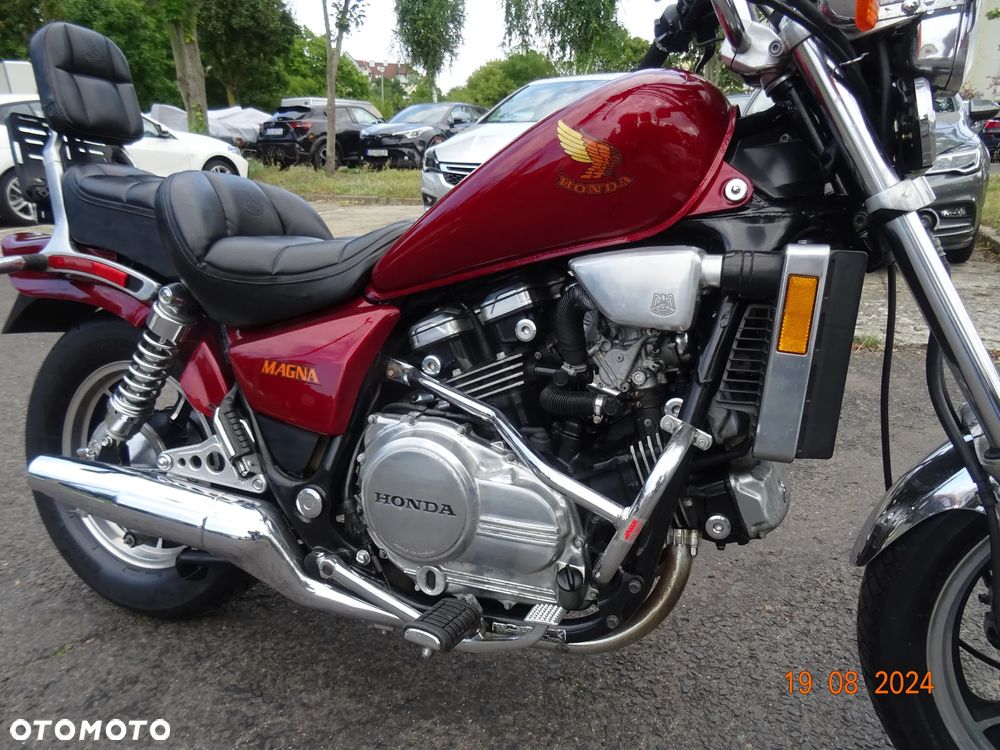 Honda VF - 22