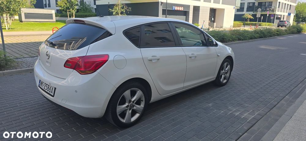 Opel Astra 1.4 Cosmo - 13