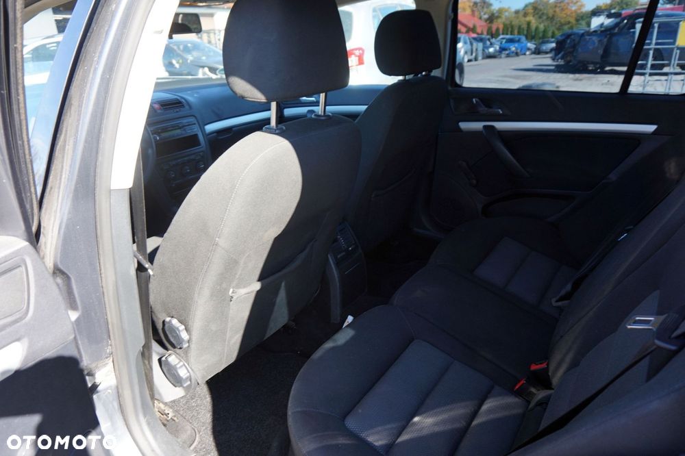 SKODA OCTAVIA II KOMBI 2008 9153 1.6 FSI BLF 115KM JHW SZARY na części - 12