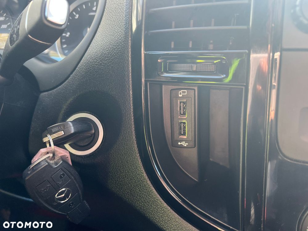 Mercedes-Benz Vito W447 - 16