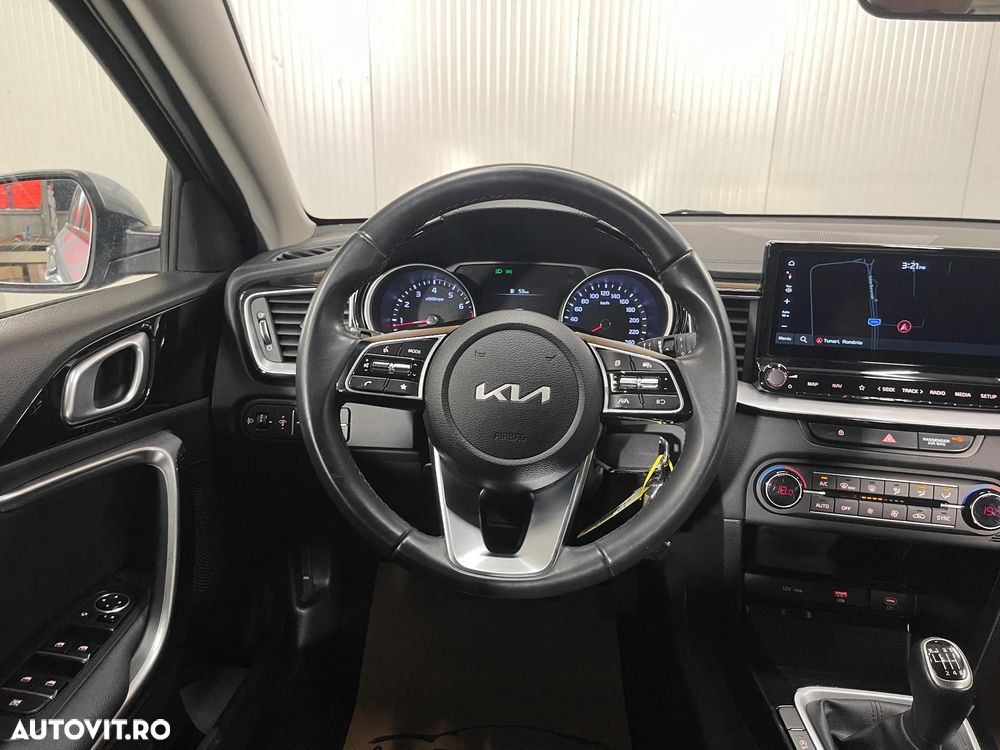 Kia Ceed 1.5 T-GDI OPF Vision - 6
