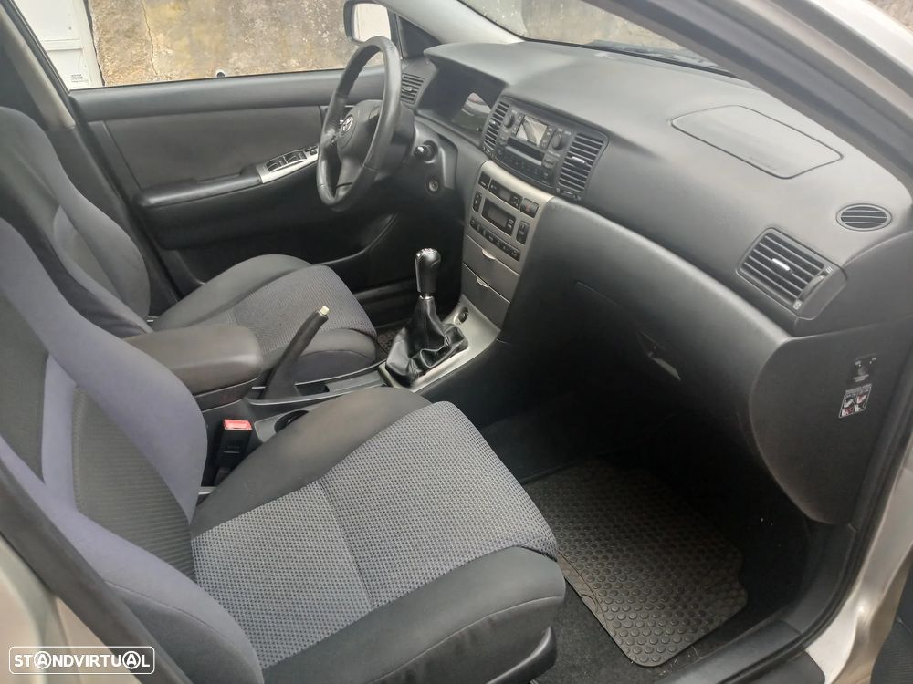 Toyota Corolla SW 1.4 D-4D - 13