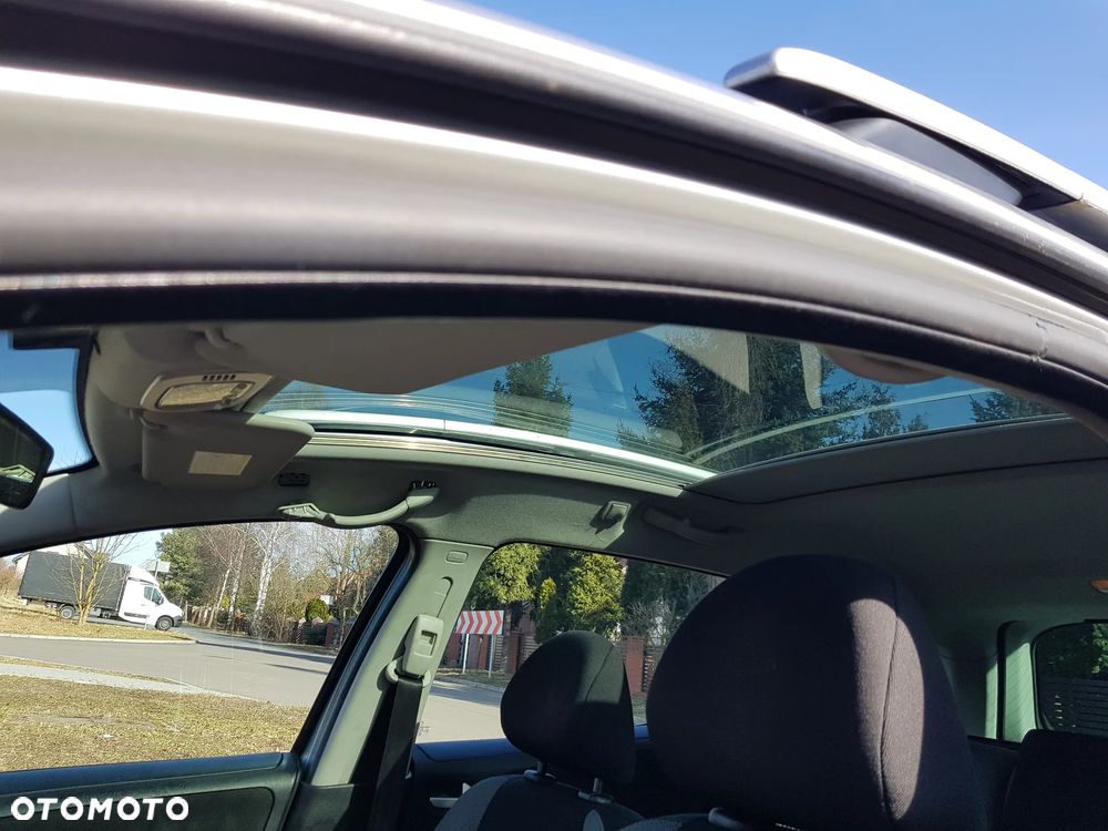 Peugeot 207 1.4 Trendy - 8