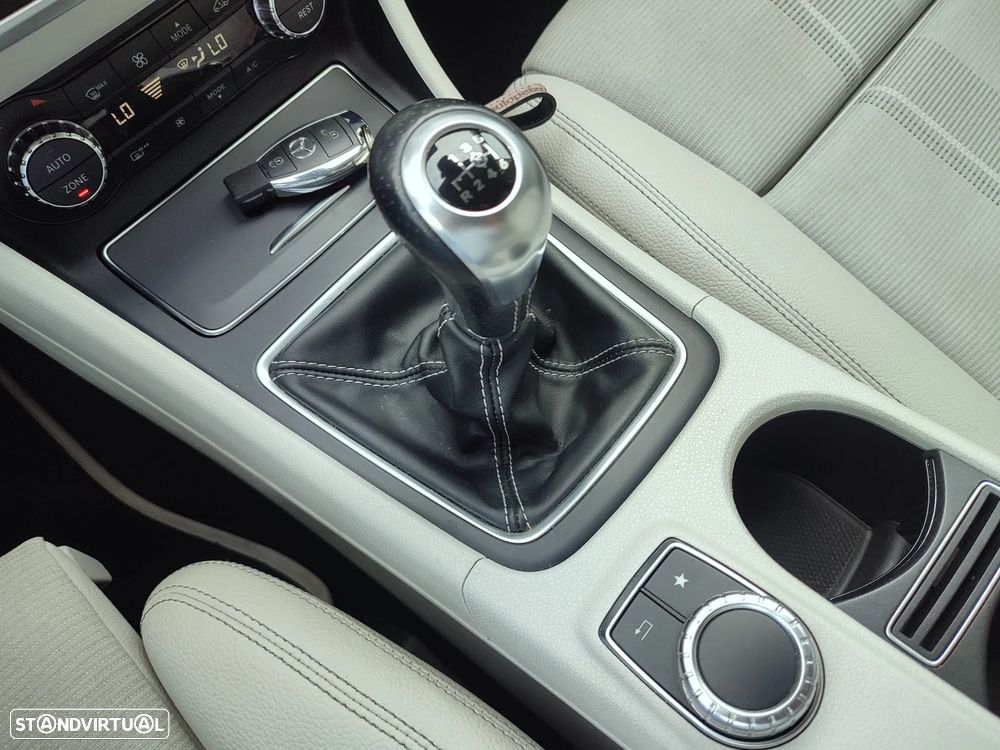 Mercedes-Benz GLA 180 CDI Style - 19
