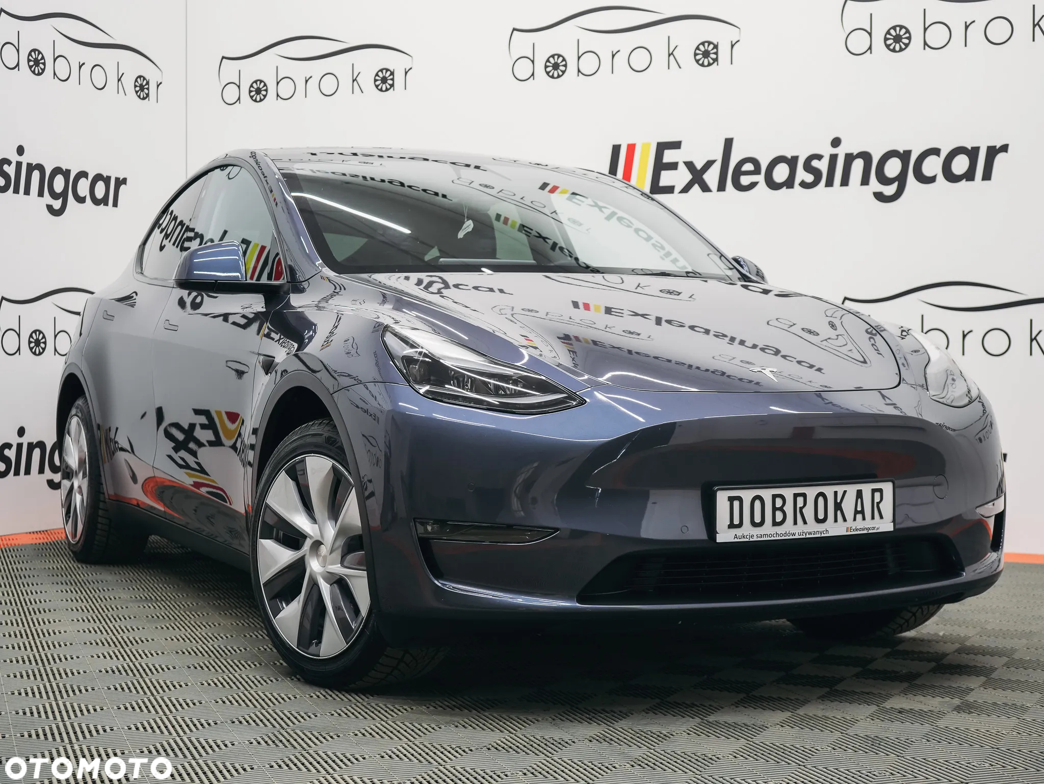 Tesla Y Model Long Range Dual Motor AWD - 2