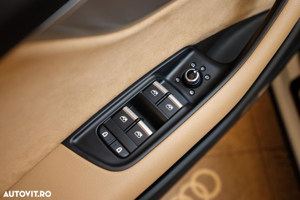 Audi Q7 3.0 50 TDI quattro Tiptronic MHEV S Line - 31
