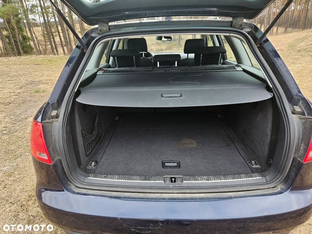 Audi A4 Avant 2.0 TDI DPF - 11