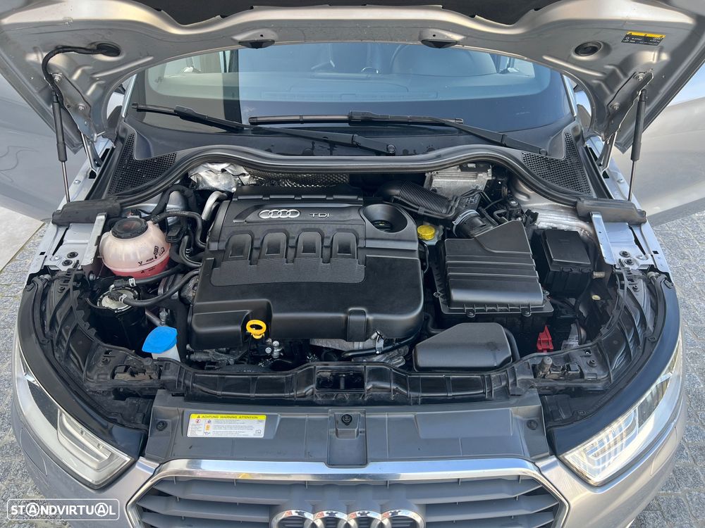 Audi A1 Sportback 1.6 TDI S-line S tronic - 9