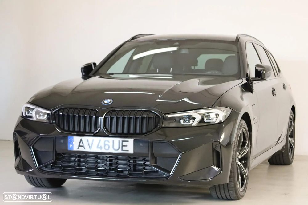 BMW 330 e Pack Desportivo M Auto - 12