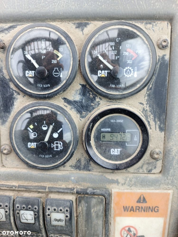 Caterpillar TH62 - 9